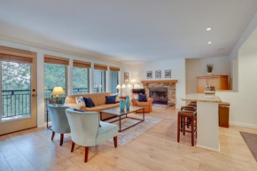 Seventh Mountain Condo with Resort Amenities!